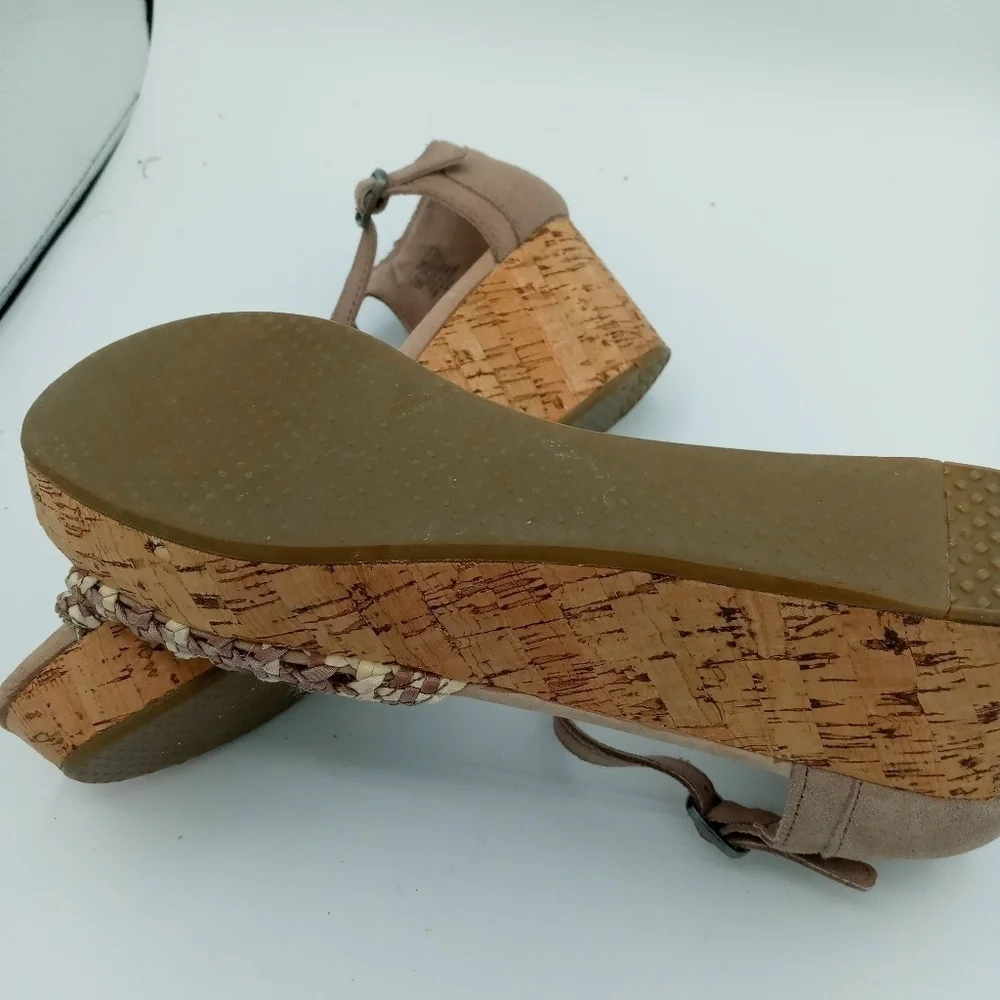 Tom's Stucco Satin Platform Cork Wedge Sandal. Ankle Strap Size 10